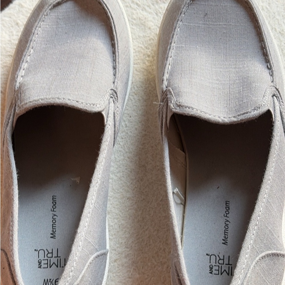 Time and Tru Men's Slip-On Loafers - Light Gray